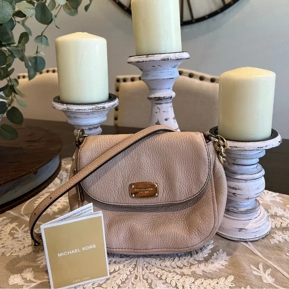 Michael Kors Bedford Crossbody Bag - Picture 4 of 15